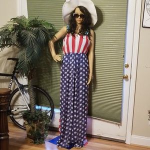 **LAST CHANCE**  NWOT  L- Show cover up OS